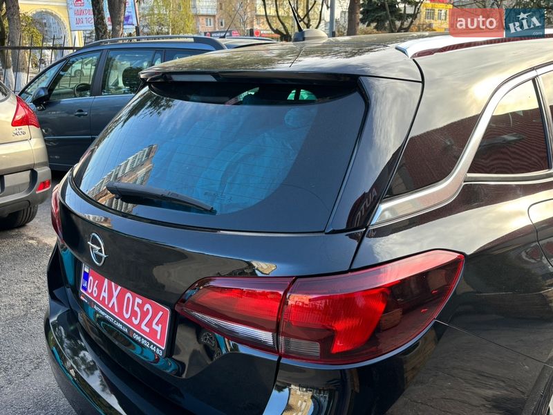 Универсал Opel Astra 2020 в Житомире