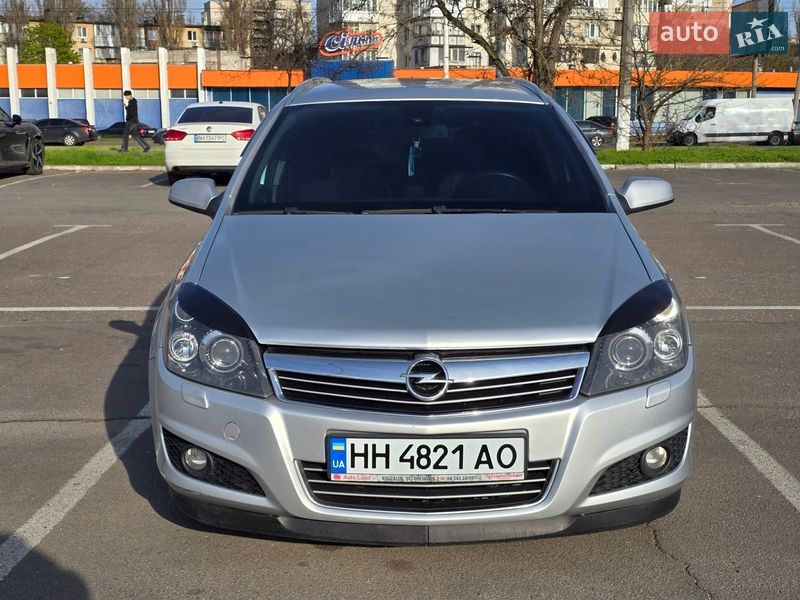Универсал Opel Astra 2009 в Одессе
