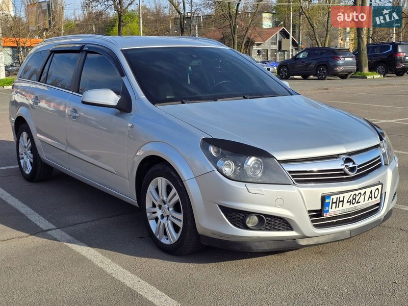 Универсал Opel Astra 2009 в Одессе
