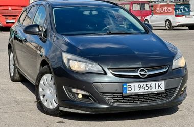 Универсал Opel Astra 2014 в Горишних Плавнях