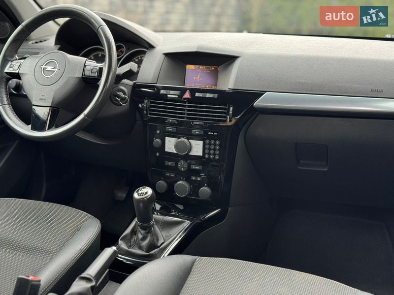 Универсал Opel Astra 2009 в Дубно