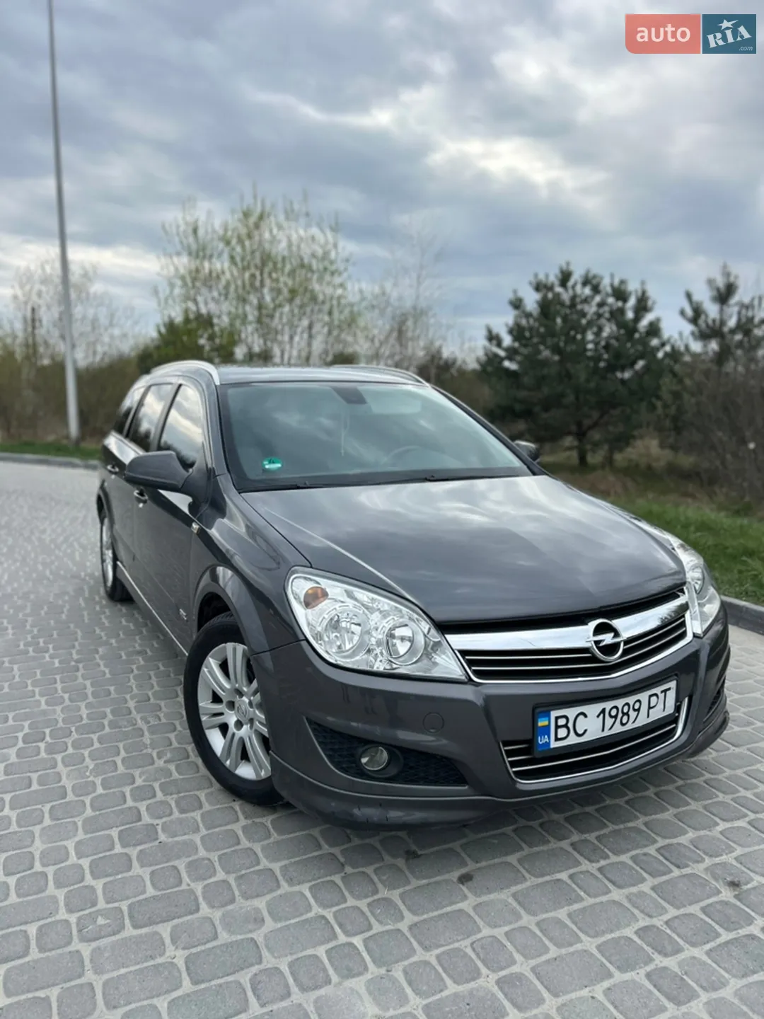 2010 Opel Astra - фото 1