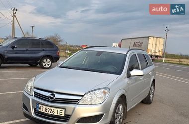 Універсал Opel Astra 2008 в Коломиї