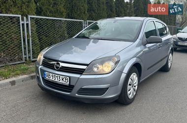 Хэтчбек Opel Astra 2004 в Смеле