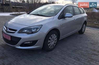 Универсал Opel Astra 2015 в Сокале