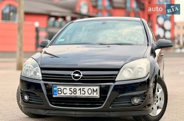 Хэтчбек Opel Astra 2004 в Дрогобыче