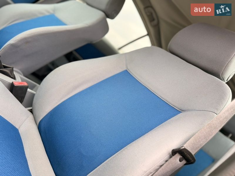 Хэтчбек Opel Astra 2004 в Дрогобыче