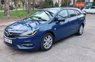 Универсал Opel Astra 2019 в Киеве