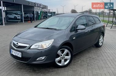 Универсал Opel Astra 2011 в Дубно