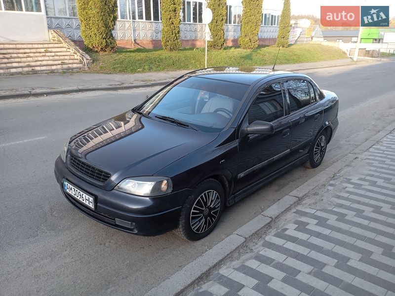 Opel Astra 2000