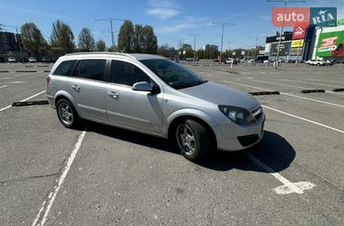 Универсал Opel Astra 2006 в Днепре