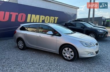 Універсал Opel Astra 2012 в Стрию