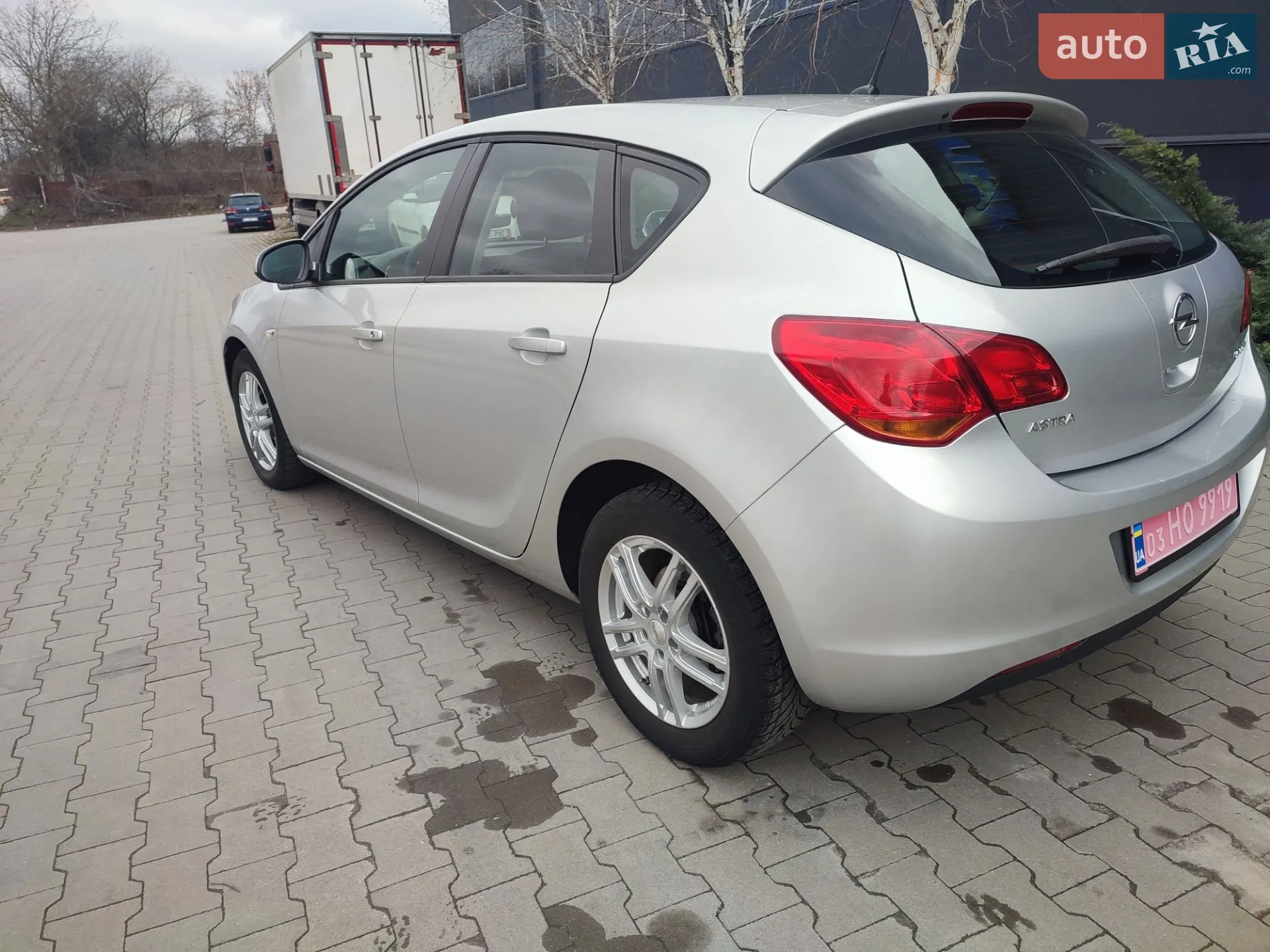 2011 Opel Astra - мініатюра 10