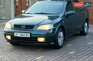 Седан Opel Astra 2005 в Косове