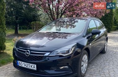 Универсал Opel Astra 2017 в Мукачево