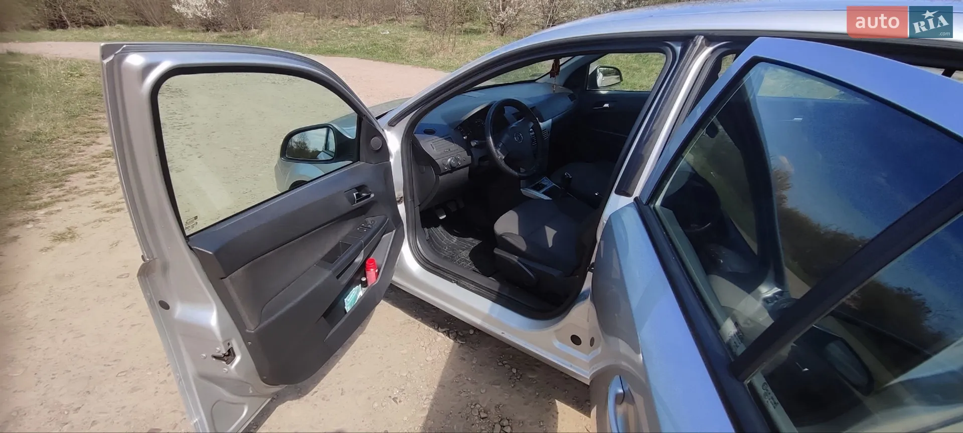 2010 Opel Astra - мініатюра 8