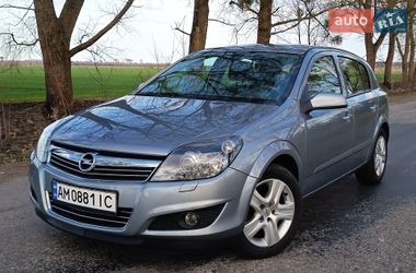 Хэтчбек Opel Astra 2008 в Звягеле
