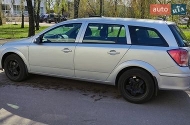 Універсал Opel Astra 2012 в Києві