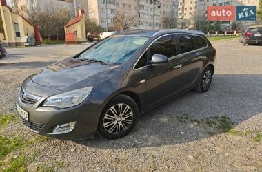 Универсал Opel Astra 2012 в Тернополе