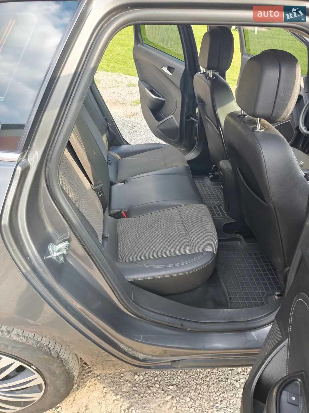 2012 Opel Astra - мініатюра 8
