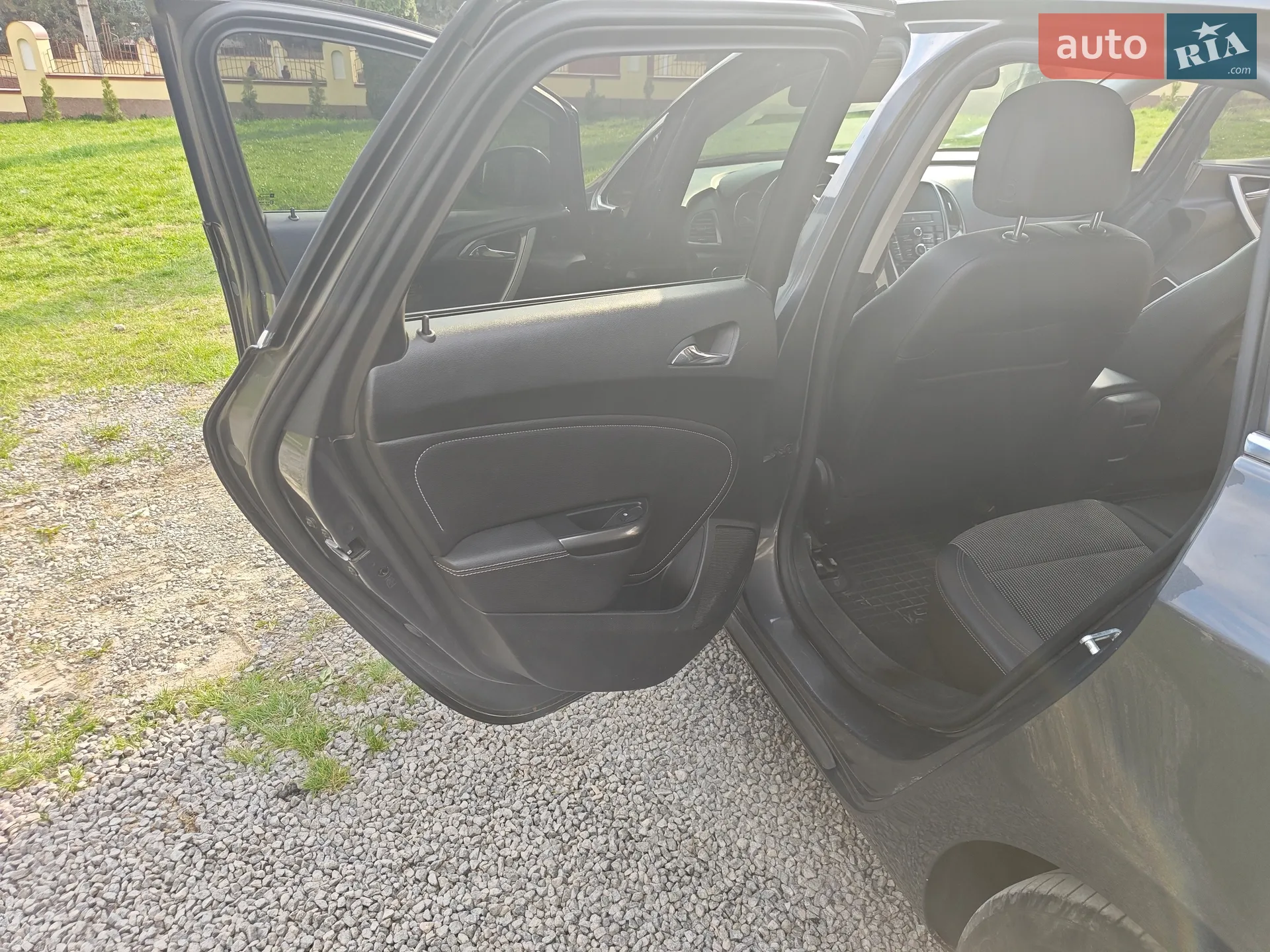 2012 Opel Astra - мініатюра 18