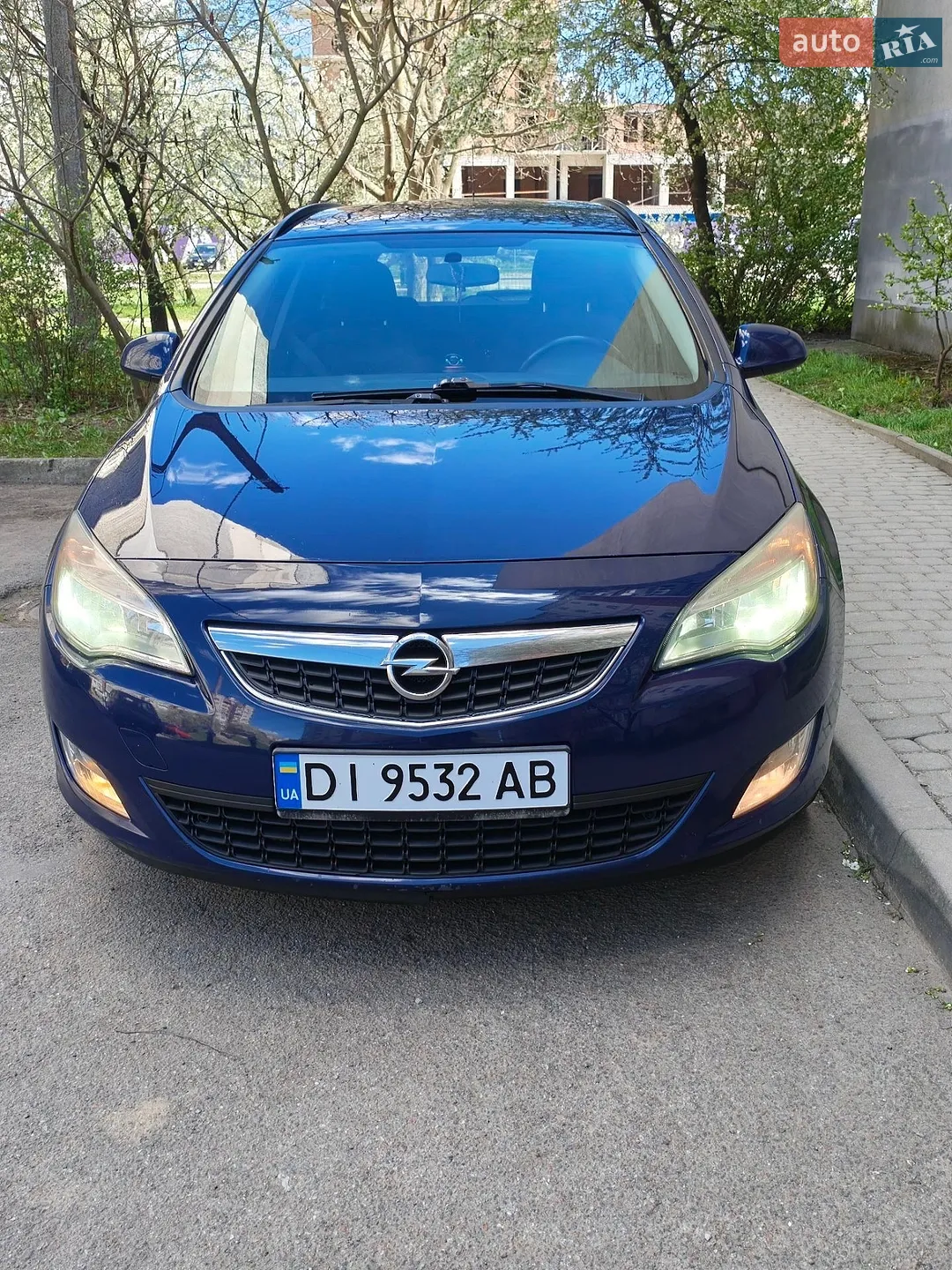 2012 Opel Astra - фото 1
