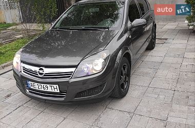 Хэтчбек Opel Astra 2009 в Днепре