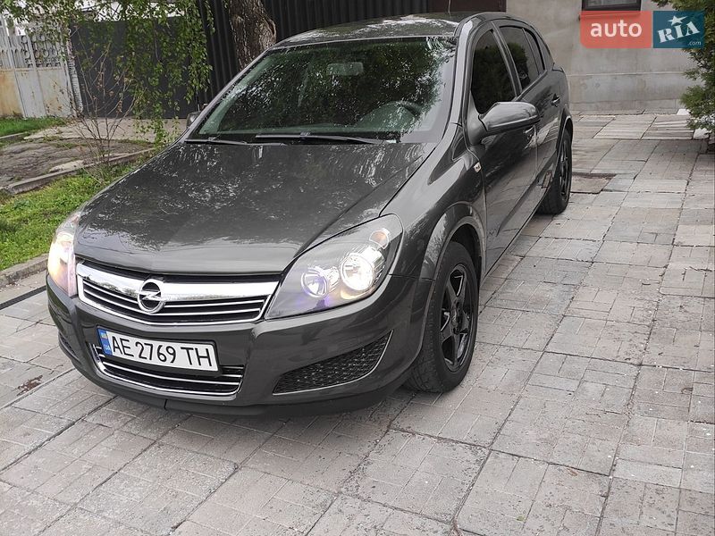 Opel Astra 2009