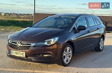Універсал Opel Astra 2017 в Копичинці