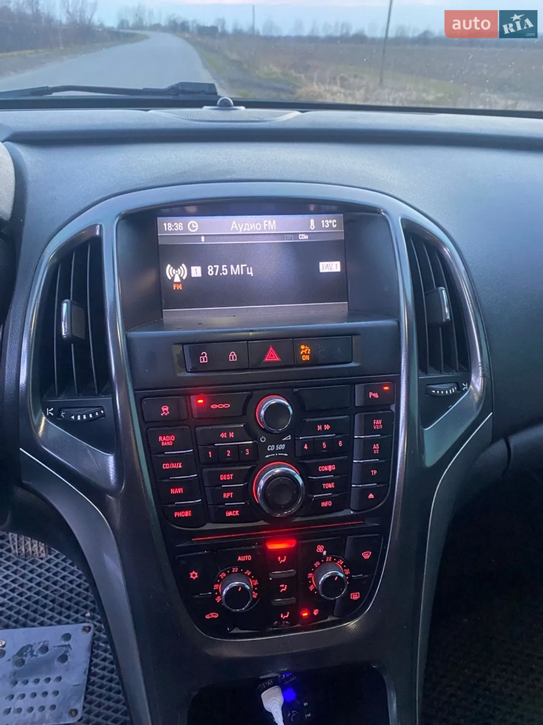 2011 Opel Astra - мініатюра 25