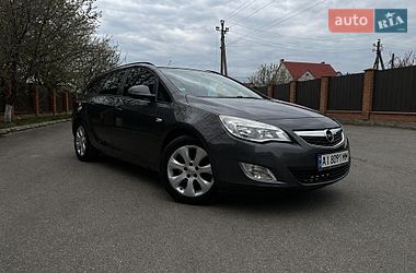 Універсал Opel Astra 2012 в Києві