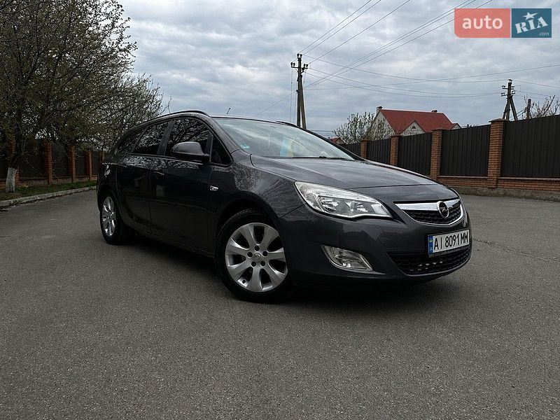 Opel Astra 2012