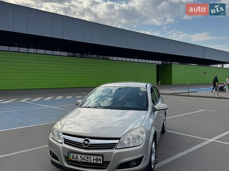 Opel Astra 2008