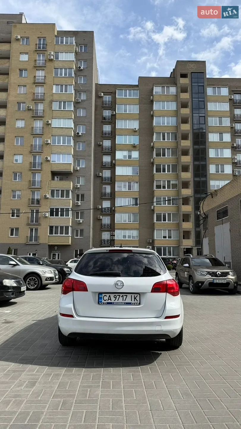 2011 Opel Astra - мініатюра 9