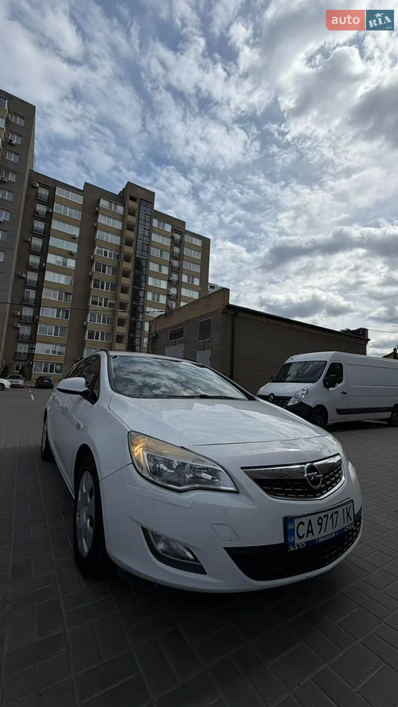 2011 Opel Astra - мініатюра 18