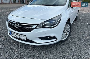 Універсал Opel Astra 2016 в Сарнах