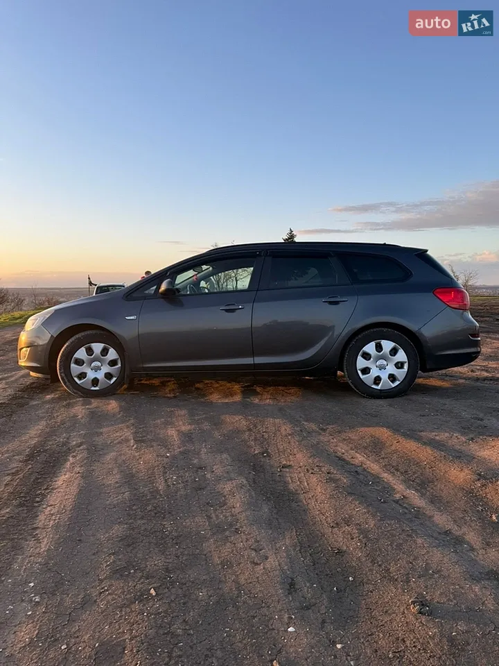 2010 Opel Astra - мініатюра 11