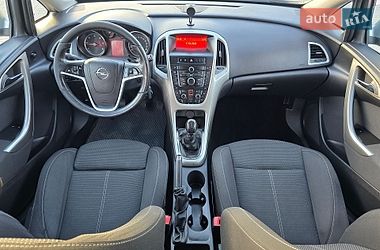 Универсал Opel Astra 2011 в Запорожье