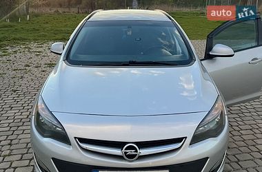 Универсал Opel Astra 2014 в Дрогобыче