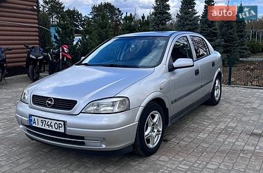 Хэтчбек Opel Astra 2001 в Святопетровское