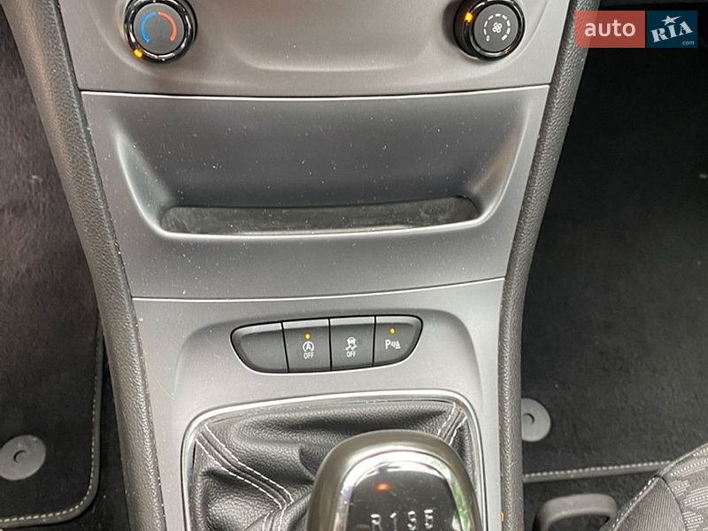 Универсал Opel Astra 2018 в Ватутино