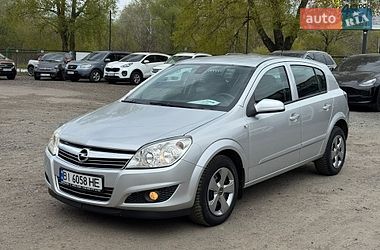 Хэтчбек Opel Astra 2007 в Полтаве