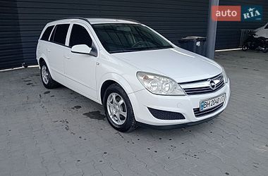 Универсал Opel Astra 2008 в Умани