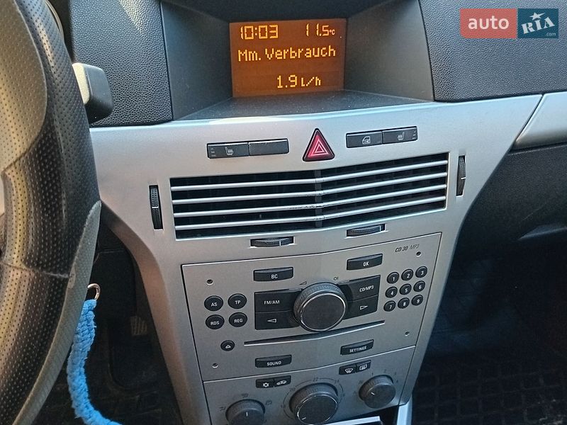 Универсал Opel Astra 2009 в Ровно