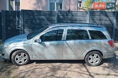 Универсал Opel Astra 2009 в Ровно