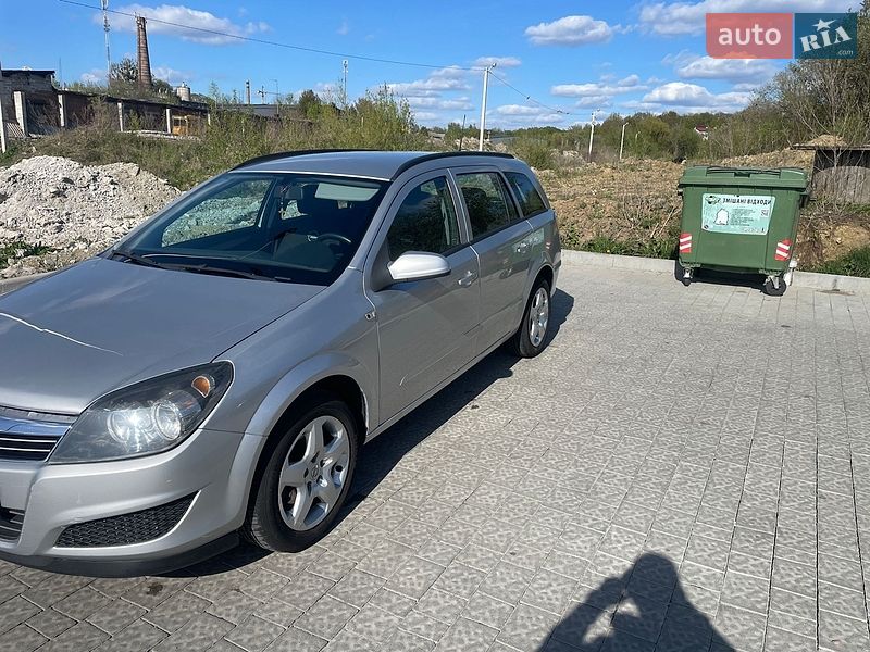 Универсал Opel Astra 2007 в Львове
