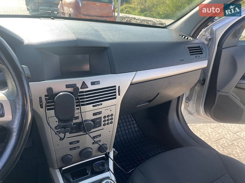 Универсал Opel Astra 2007 в Львове