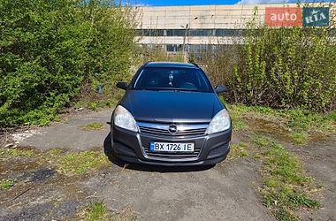Универсал Opel Astra 2009 в Староконстантинове