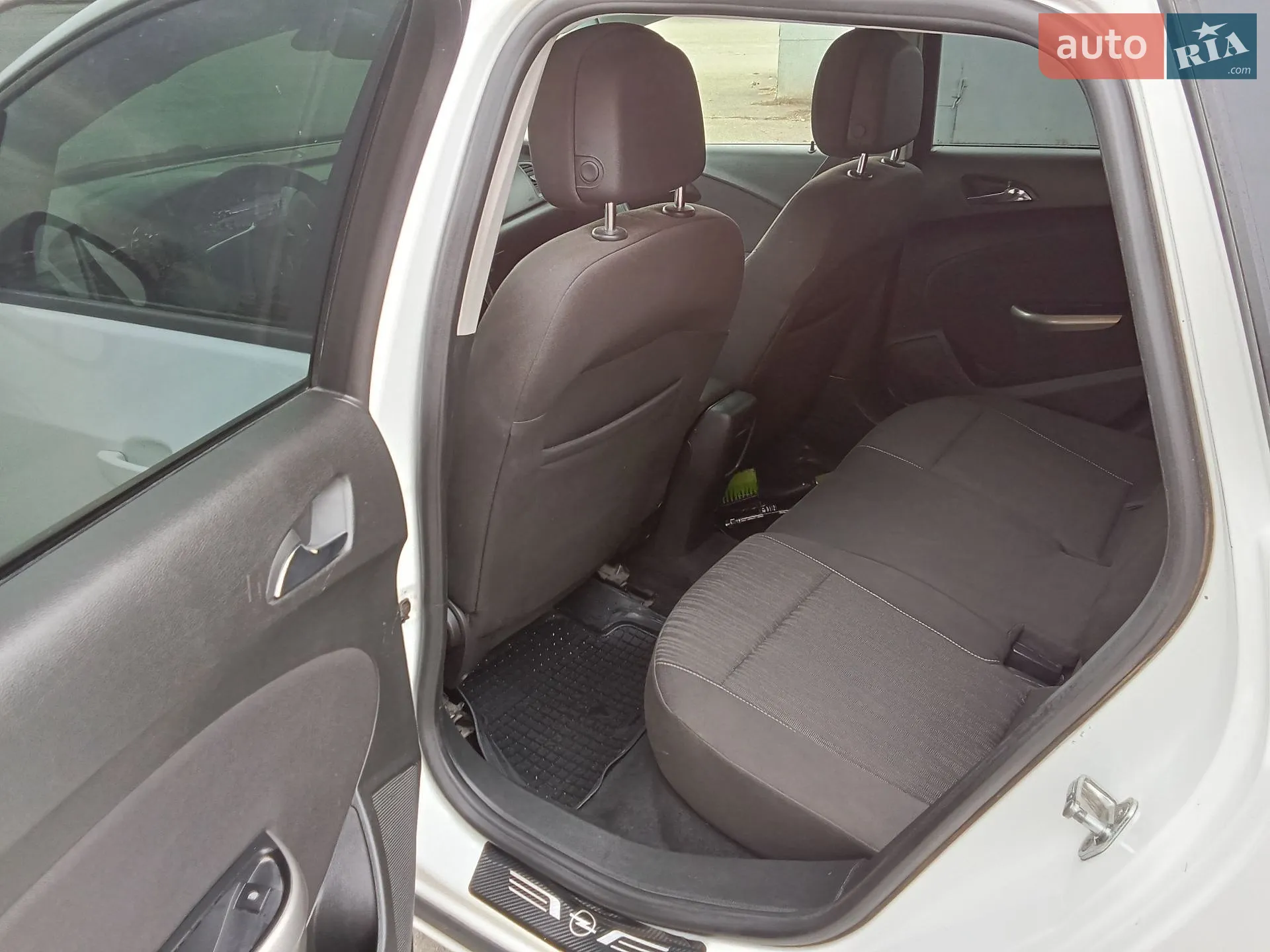 2011 Opel Astra - мініатюра 8
