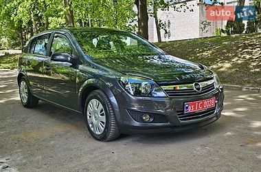 Хэтчбек Opel Astra 2009 в Львове